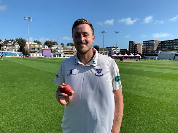 Ollie Robinson with ball