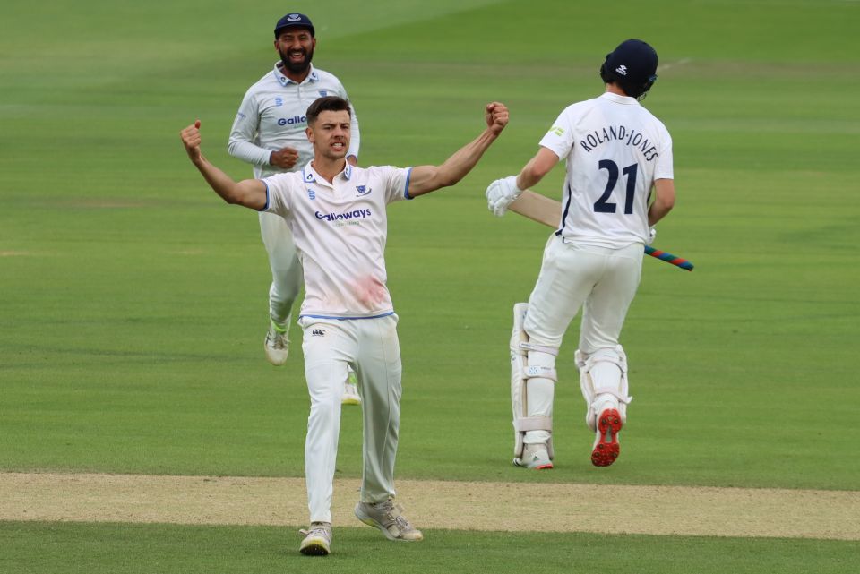 Currie takes six wickets on debut at Lord's Sussex Cricket