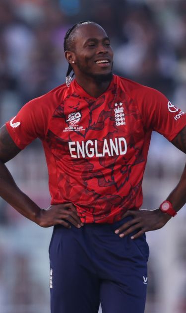 Jofra Archer in action for England