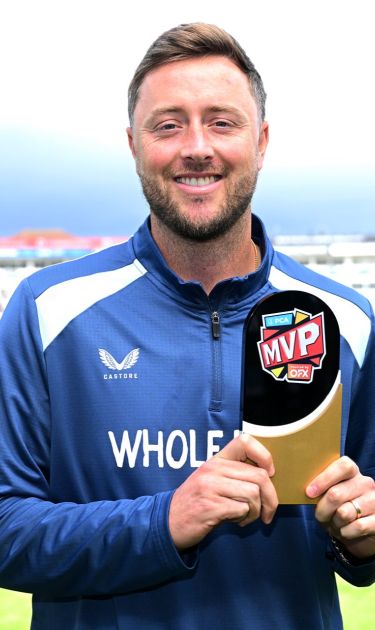 Ollie Robinson with his MVP award
