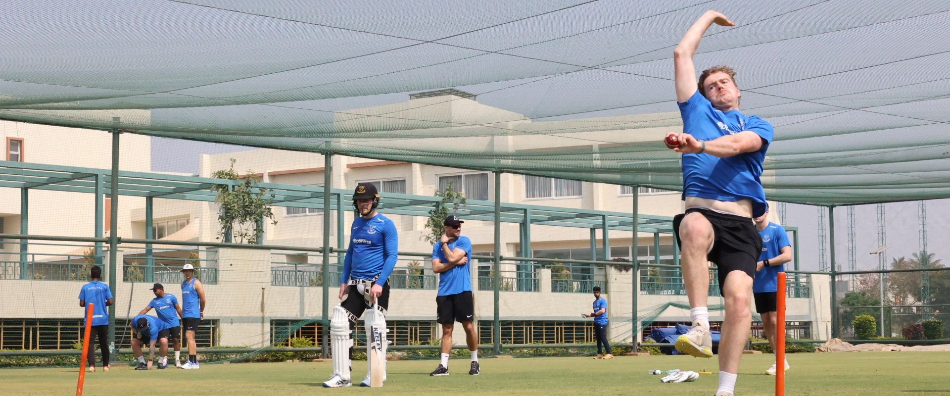 Sean Hunt warming up in India