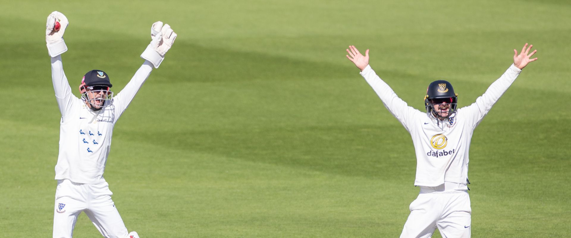 Oli Carter and John Simpson up in arms 