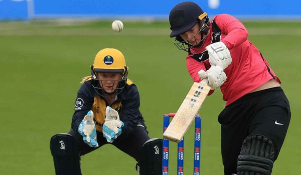 Sussex sharks batter vs glamorgan