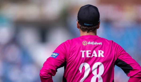 Charlie Tear in action for Sussex Sharks