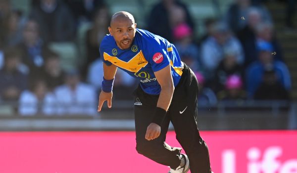 Tymal Mills in action for Sussex Sharks