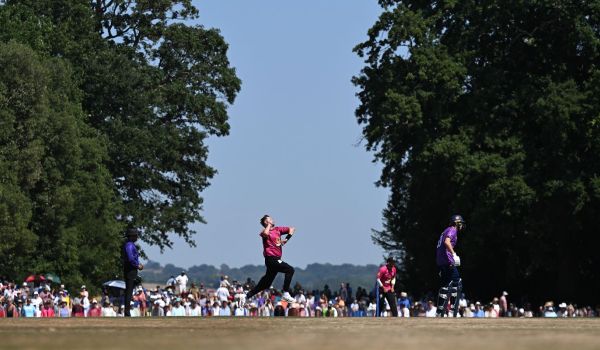 Ollie Robinson bowling against Essex at Arundel.